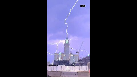 Tormenta eléctrica sobre la Meca