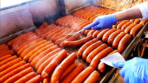 American street food - Best hot dogs in Chicago! Sausages, hamburgers, pork