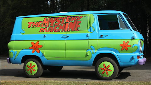 Movie Buff Builds Scooby Doo’s 'Mystery Machine' Van: RIDICULOUS RIDES