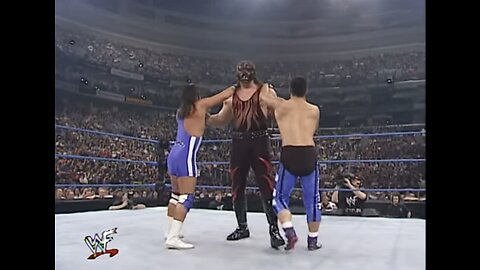 WWE superstars Kane double chokeslam / undertaker last ride