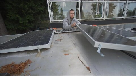 Full Beginners Guide : How to Install Solar Panels on a RV Roof - 300w Renogy + 60 amp MPPT Rover
