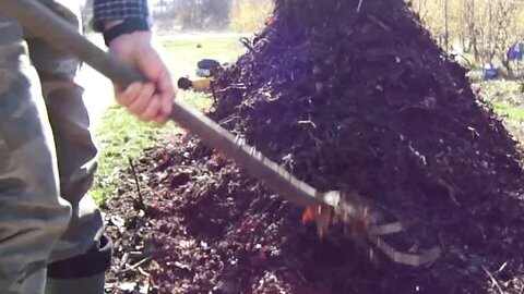 6th Mixing/Overturning of Compost into a pile (F2)