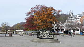 A Saturday walking on the Cold Spring's Main Street