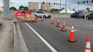 Manhole failure prompts lane closure
