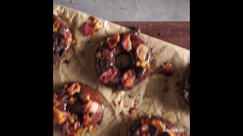 Donas de Chocolate con Tocino