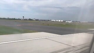 Airbus A319 Landing in Philadelphia