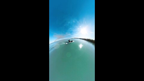 Live L4 Paddleboard with NT300 motor
