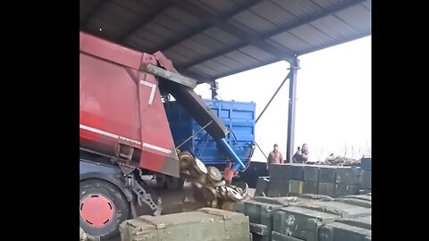 Ukrainian military "delicately" unload TM-62M anti-tank mines