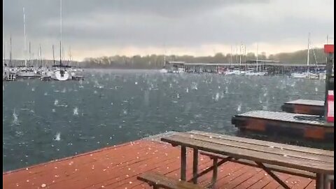 Storm Drops Massive Hailstones In Missouri. SOUND UP