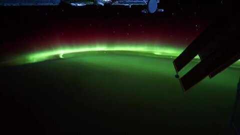 All Alone in the Night - Time-lapse footage of the Earth as seen from the ISS