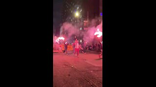 Students of Columbia university are still in the streets and heading towards the house of Columbia..