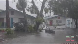 Hurricane Idalia slams Florida’s Gulf Coast, Georgia, moves into Carolinas