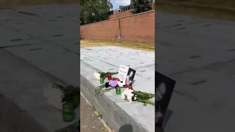 Moscow, DPR Square Near The US Embassy Memorial For A Little Girl Killed By Ukrainian Shelling Pt.2