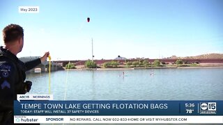 Tempe installing dozens of floating bags at Tempe Town Lake, Kiwanis Park Lake