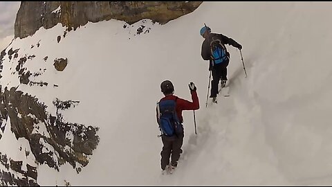 Skiing the 3/4 Couloir at Moraine Lake - Banff