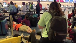 RAW: Long lines of passengers at McCarran airport