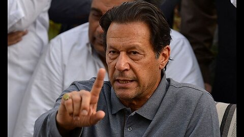 Imran Khan challenges NAB law amendment in Supreme Court