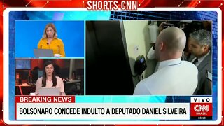 Bolsonaro fala que ouve comoção da população, para liberar Daniel Silveira .