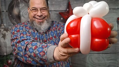 how to make a simple balloon Christmas gift box for decoration. #diydecoration