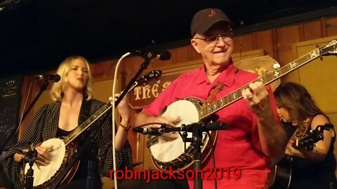 Carl Jackson and Ashley Campbell playing "Groundspeed" at the World Famous Station Inn