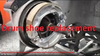 Brake shoe Replacement On 2013 Honda PCX 150 Scooter