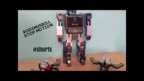 G1 SOUNDWAVE with LAZERBEAK & BUZZSAW *Stop Motion* #shorts