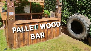 PALLET WOOD BAR | DIY GARDEN WEDDING