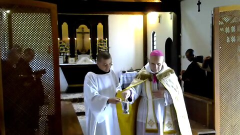 Santa Missa do I Domingo Pós-Epifania - Mosteiro da Santa Cruz