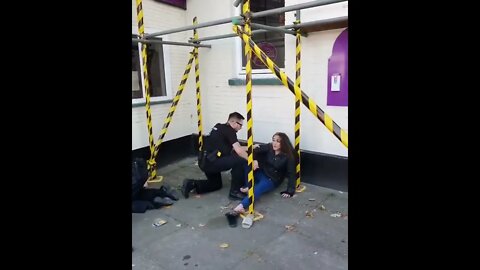 Police Kick Girl To The Floor While She Tried To Rescue Drunk Friend