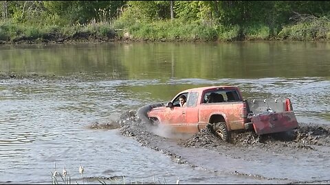 Mud Drivers Mud Trucks Mud Runners- Dodge RAM 1500 Mud Trucks Mudding video