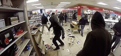 It Begins… Shoplifting Gangs Close NYC Stores Forever