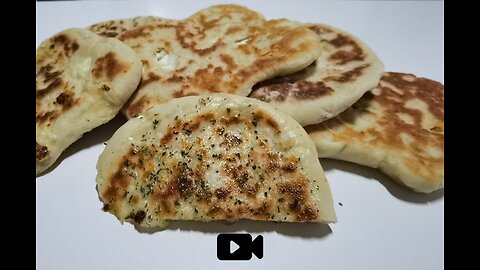 Frybread with feta cheese / Τηγανόψωμα Με Φέτα χωρίς μίξερ