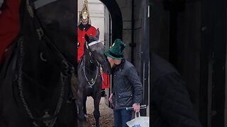 St Patrick's day kiss #horseguardsparade