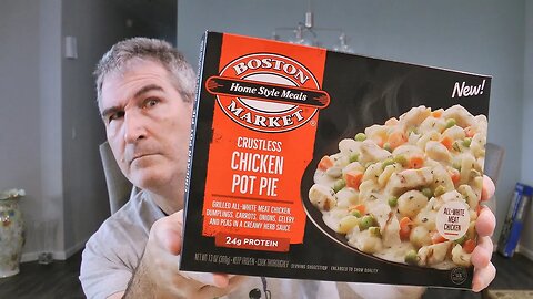 Boston Market CRUSTLESS Chicken Pot Pie Review 😮🐔🥧