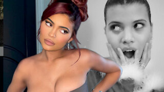 Kylie Jenner UNFOLLOWS Several Longtime Friends Including Sofia Richie In Instagram!