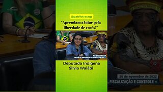 deputada indígena mostra caráter no Senado federal