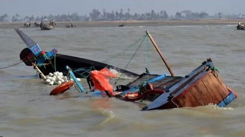 33 feared dead as boat capsizes in Niger State. #news #politics #viral