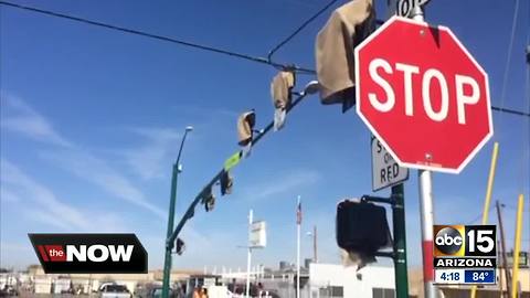 South Phoenix neighborhood receives new crosswalk beacon