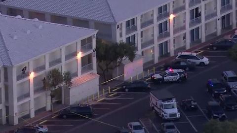 Las Vegas police investigating after one fatally shot near Bonanza, Tonopah Drive