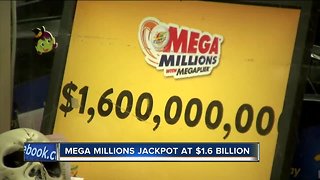 People line up for largest lottery jackpot ever