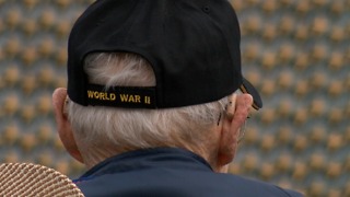 Honor Flight veterans visit WWII Memorial in Washington D.C.