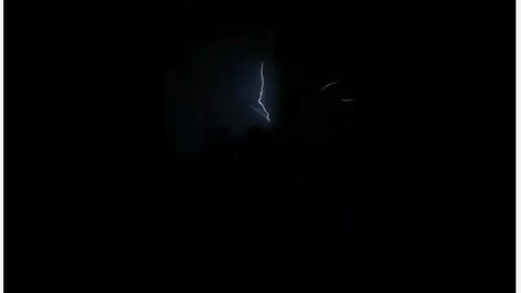 Super slow motion captures epic lightning strike