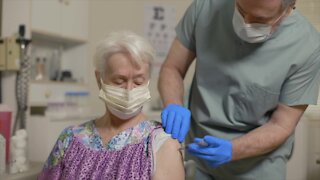 UArizona-led study shows vaccinated people likely do not carry or spread virus
