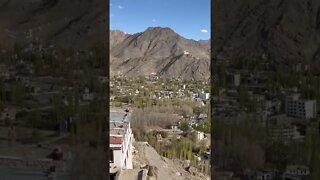 Shanti stupa leh