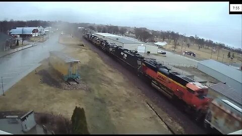 WB Intermodal and EB Manifest with NS 1074 at Belle Plaine, IA on March 18, 2022 #Steel Highway#