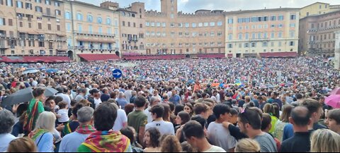 🔴 On. Claudio Borghi: "L'estrazione a Siena interessa a poca gente 🤭"