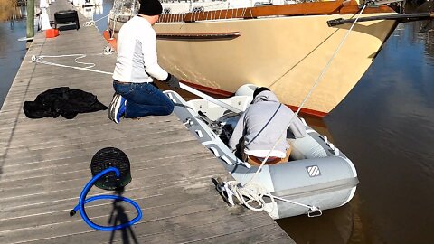 S01E18 - Frank!!! & Beans (Our new dinghy & outboard)