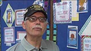 Students help veteran take honor flight