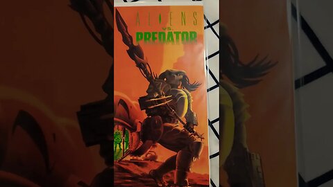 Aliens vs Predator Comic Book #1 - Amazing Phil Norwood Cover!