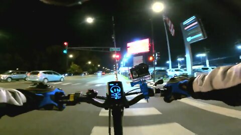 eAHORA X5 E-BIKE : NIGHT RIDE ALONG IN CHICAGO : LUMINOUS DECAL : GOPRO HERO 9 : 4K POV